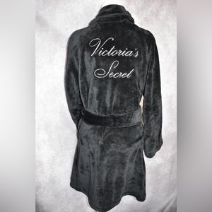 Victorias Secret Black Robe NWT size M/L